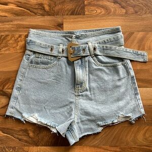 DENIM SHORTS
